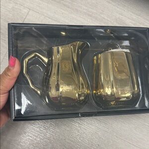 Rebrilliant Black and Gold Porcelain Box